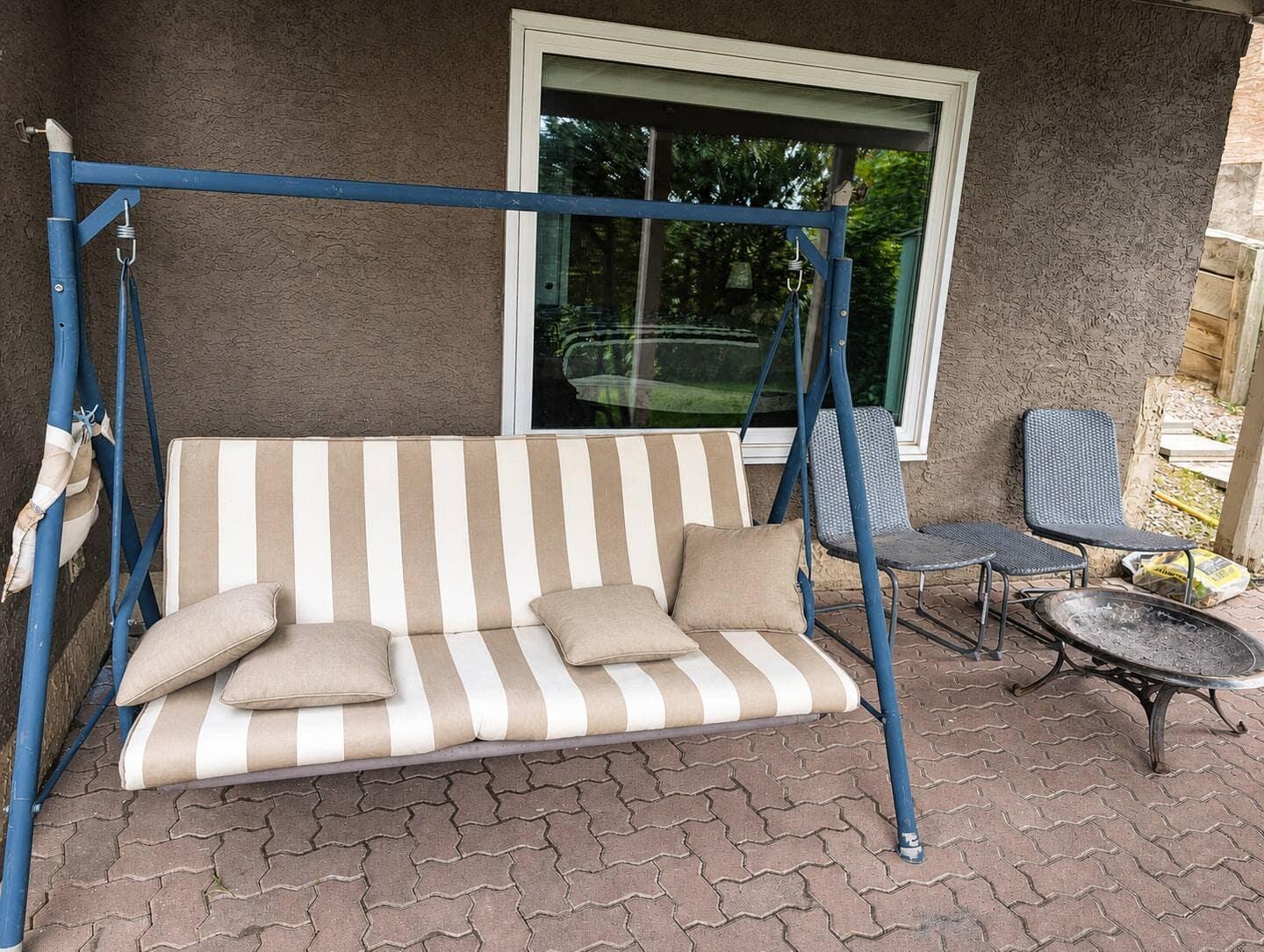 2BR Suite | Near Nose Hill photo 22