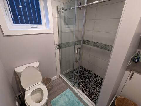 2BR Lower Suite | Shared Fenced Yard photo 24