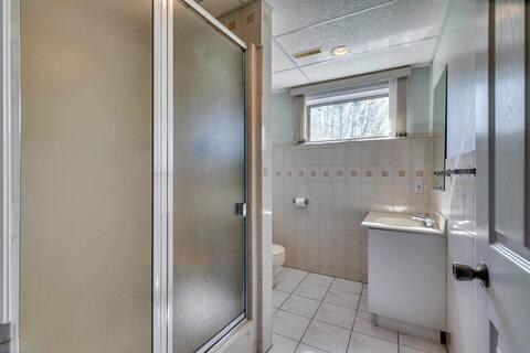 Countryside 2BR Retreat | Mountain Views photo 7