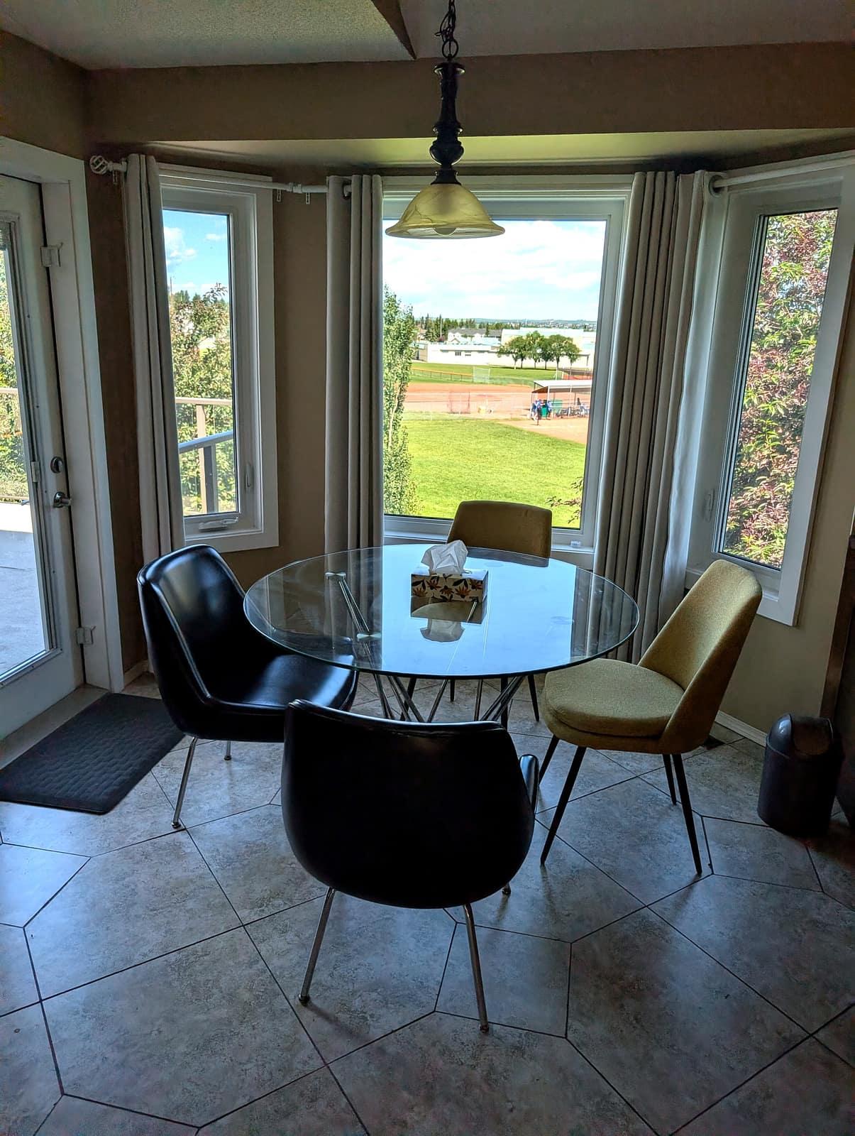 4BR Home | 3 Baths + Ping Pong photo 15