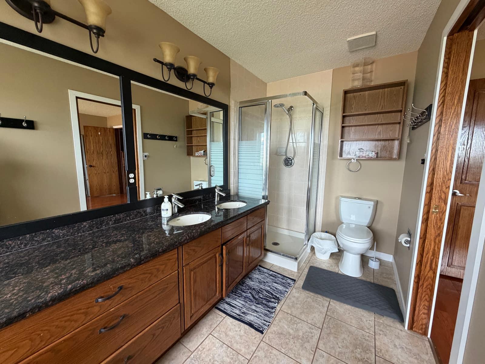 4BR Home | 3 Baths + Ping Pong photo 20